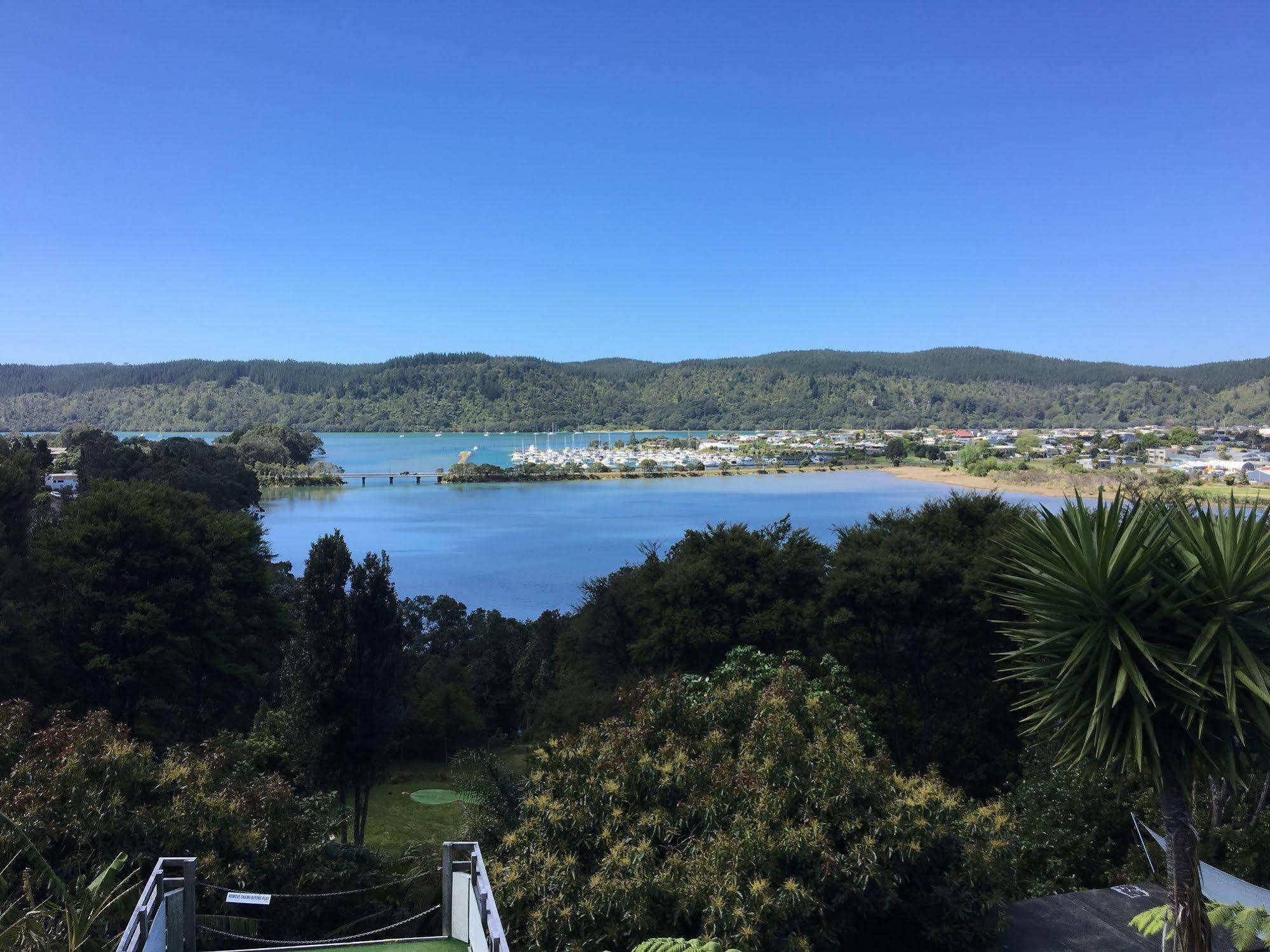 Whangamata Vistas B&B Exteriör bild